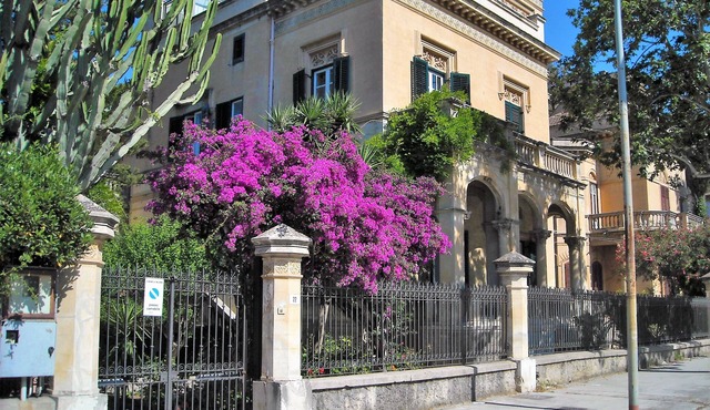 Residenza 1921 - Wonderful Art Nouveau Villa at 200mt from the beach