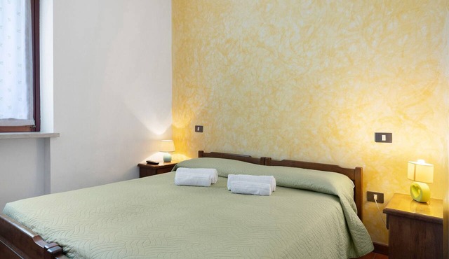 Retreat with Pond between Lake Garda and Verona