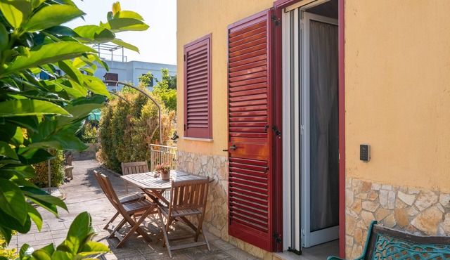 Room 'Villa Nike - 3' with Shared Pool, Wi-Fi and Air Conditioning