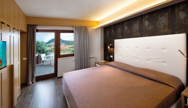 Sport Village Hotel & Spa
