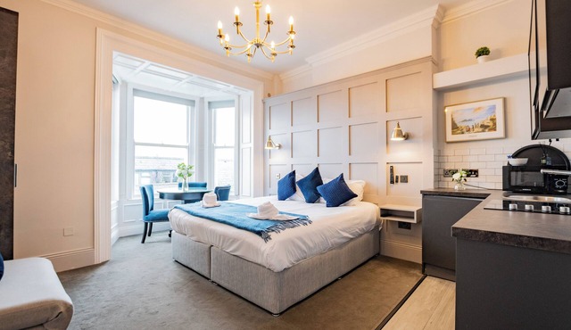 Studio with Scenic Marina Views in Howth