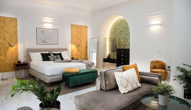 The Marble House Luxury Apartment in Naples