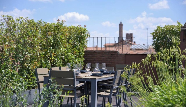 The Portanova Tower - BeMyHost in Bologna