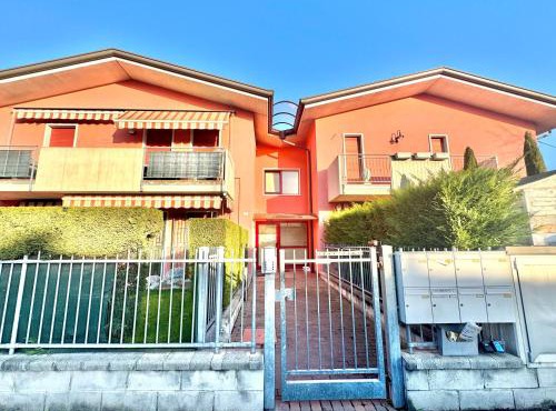 Top Apartment 2 in Castel d'Azzano