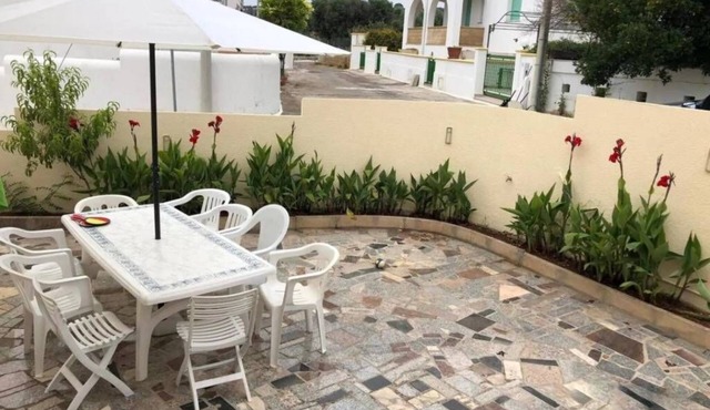 Tulip house with sea view in Torre Vado