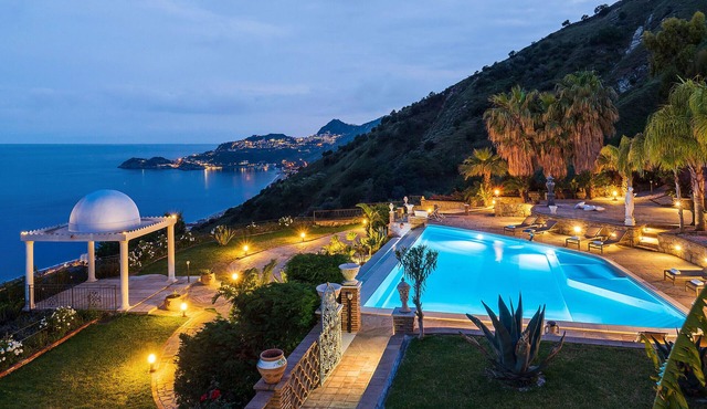 Villa Arancia with pool Letojanni Sicilia in Letojanni