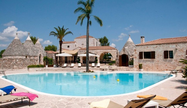 Villa Ciottolo - Six Bedroom Villa, Sleeps 18
