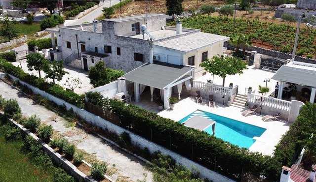Villa in Apulia with Pool and Barbecue