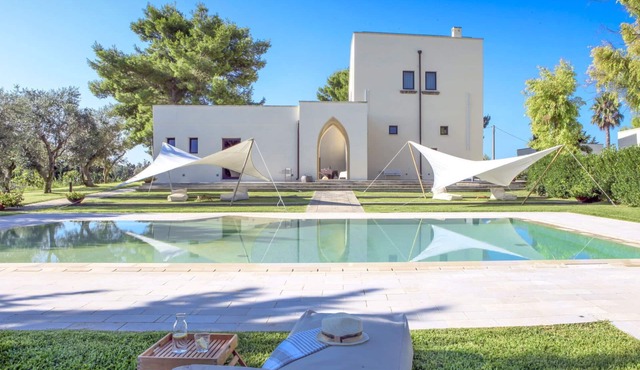Villa in Gallipoli with 7 bedrooms sleeps 14