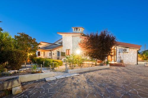 Villa Isabella alloggi e camere con parcheggio interno custodito