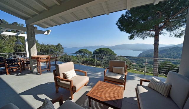 Villa Laura - new villa with sea view in Marciana Marina