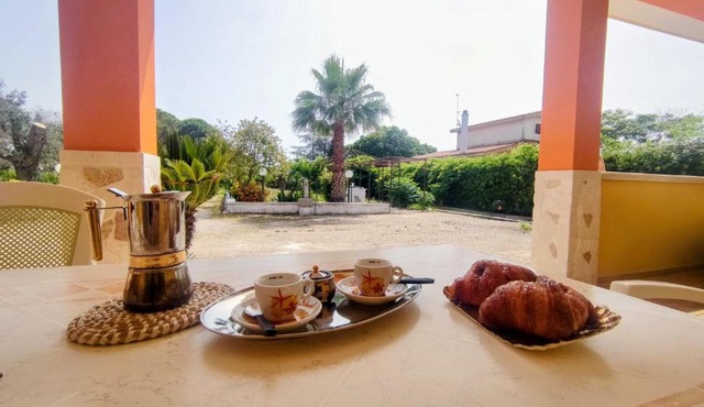 Villa Maila - Accogliente Villetta con Giardino Privato in Salento