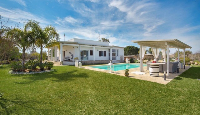 Villa Padangi by Perle di Puglia