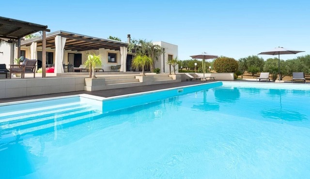 Villa Raggera - Private villa with pool near Noto