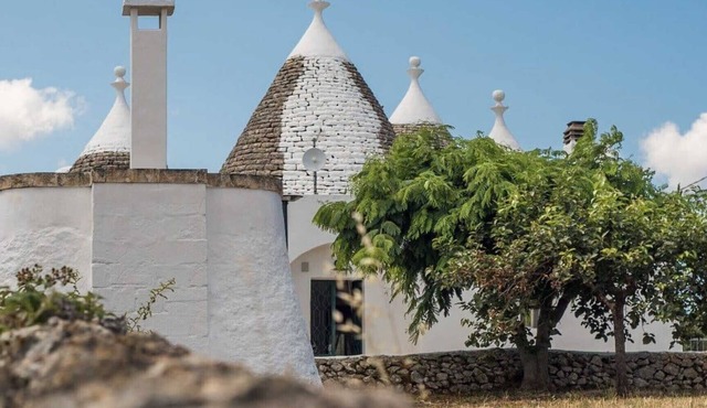 Villa 'Trulli Da Anna' with Private Garden and Wi-Fi