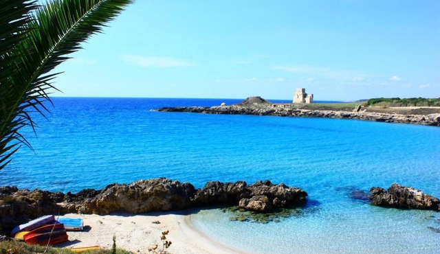VILLA WITH GARDEN & SEA VIEW, 200m from the beach