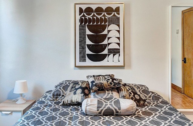 Chic Studio B&B by Downtown Old Montreal #3 in Montreal