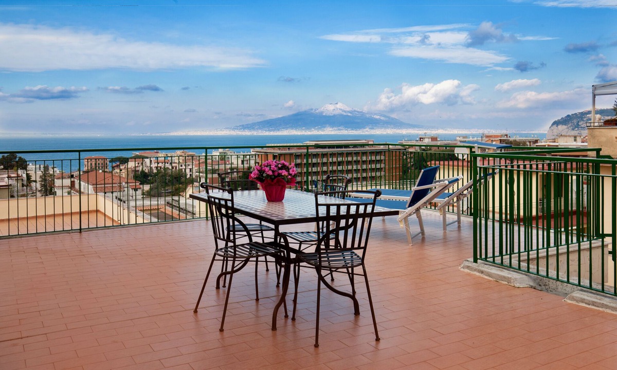 Sorrento Apartment | Panoramic Penthouse with Breathtaking Views & Private Terrace in Sorrento Center