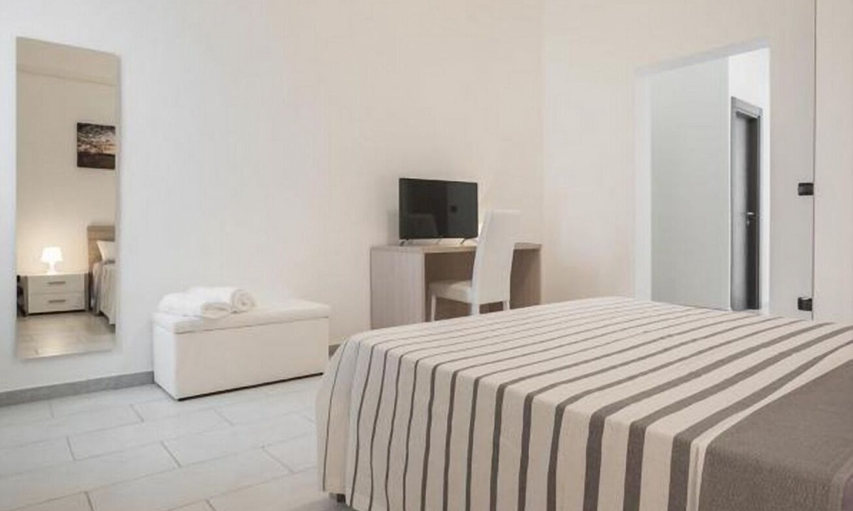 Municipio 1 Apartment | GuestHost - 14. New Apartment perfect for 2! With Balcony!