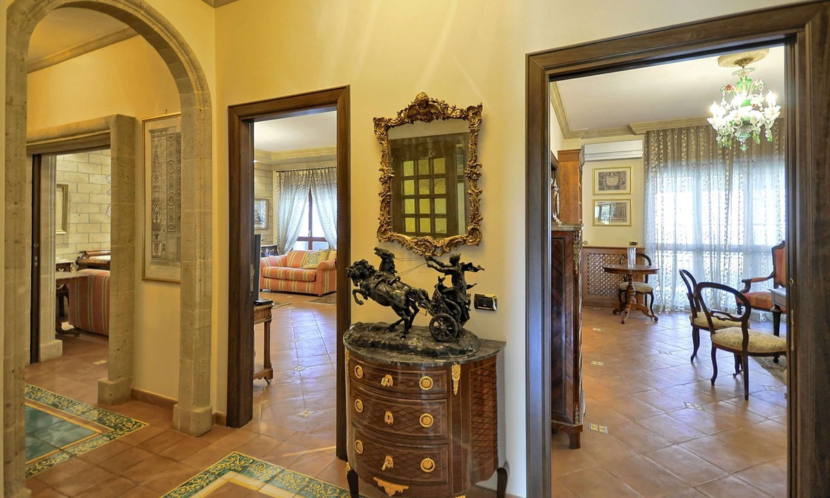 Sorrento City Centre Apartment | Apartment Bright - My Rental Homes
