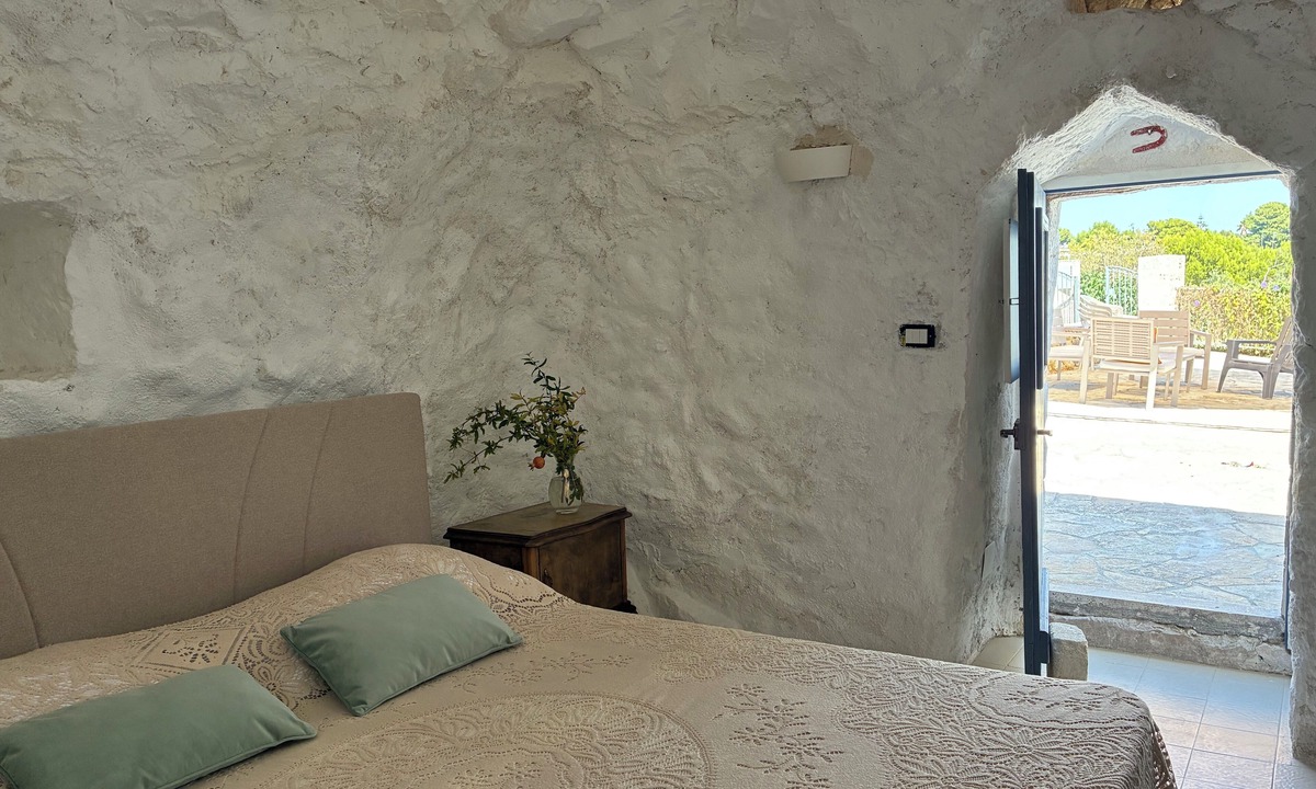 Santa Maria al Bagno House | A unique experience. Salento pajara with a sea view over the bay of Gallipoli