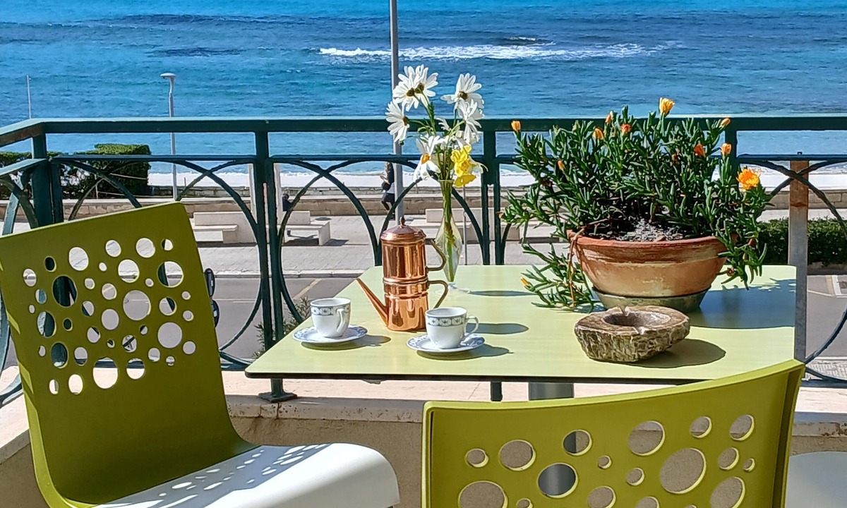 Gallipoli Hotel | Spacious beachfront vacation home "LA TERRAZZA SUL MARE DI GALLIPOLI" 3274407527