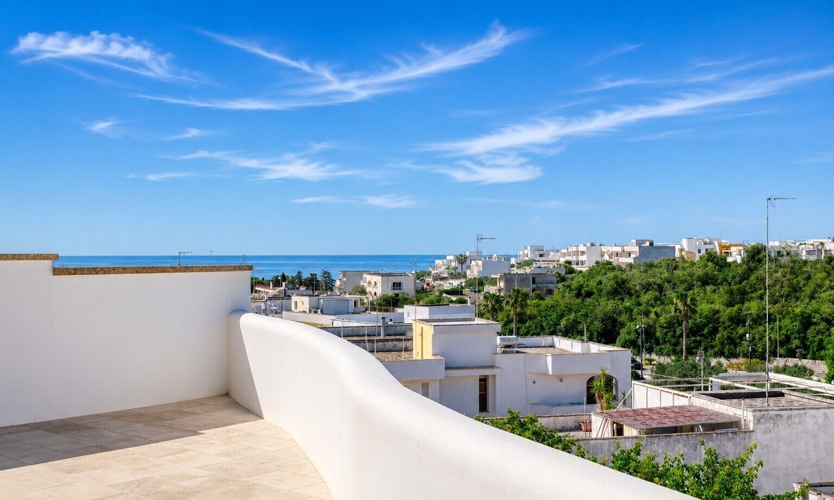 Castro Marina Apartment | Ground-Floor One-Bedroom Apartment with Sea-View Balcony in Castro di Lecce