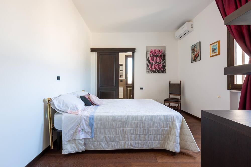 Photo of Bedroom in Lizzanello