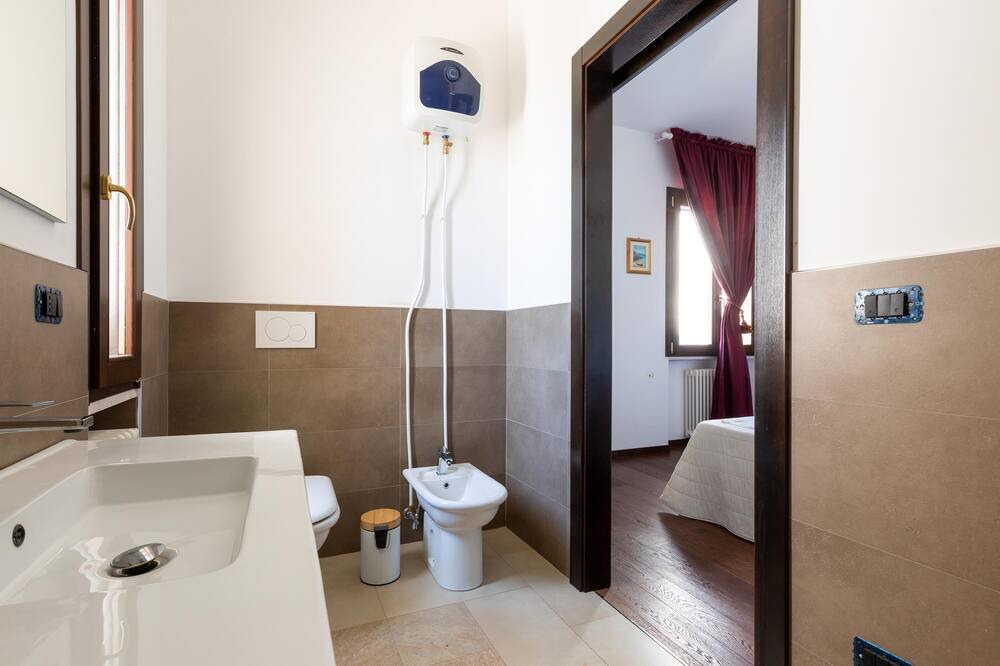 Photo of Bathroom in Lizzanello