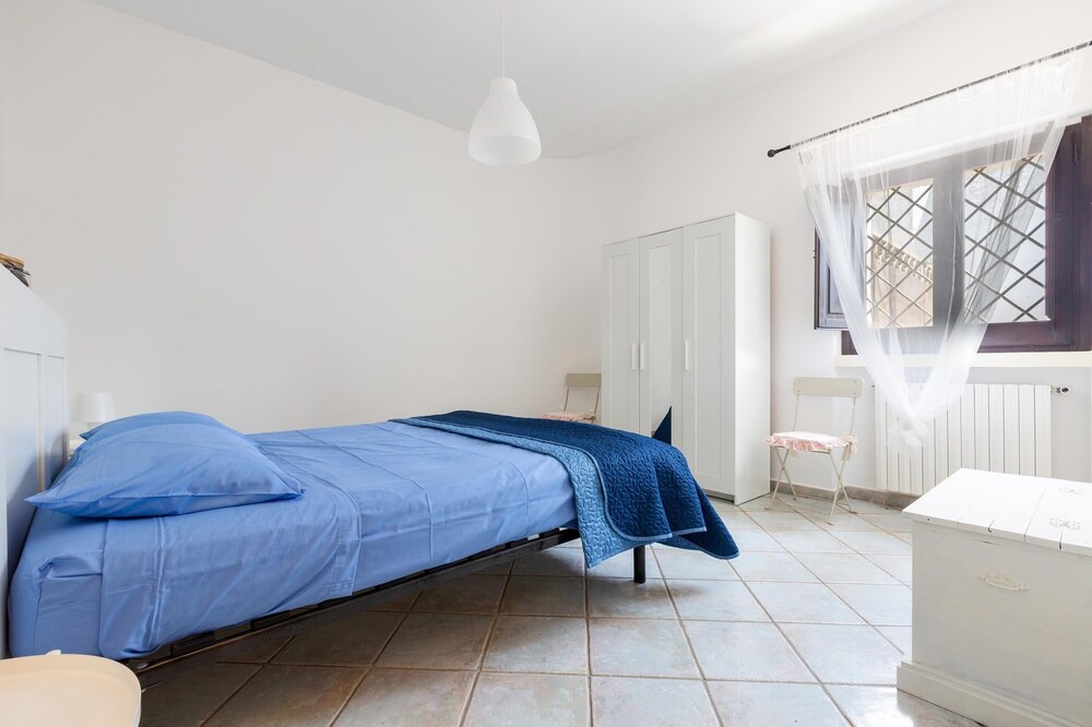 Photo of Bedroom in Mottola
