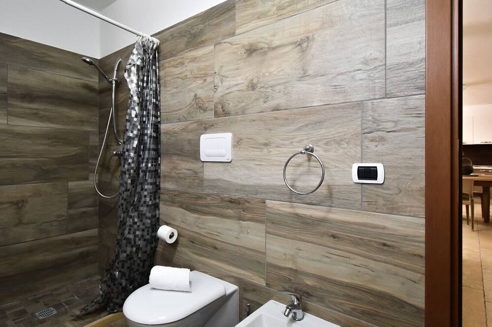 Photo of Bathroom in Surbo