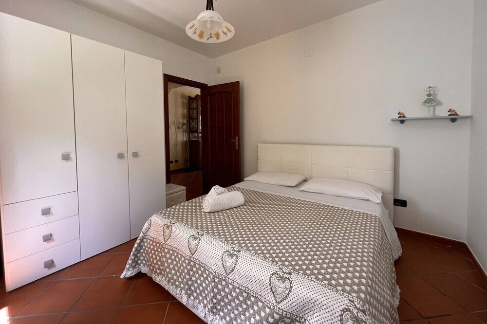 Photo of Bedroom in Fuscaldo