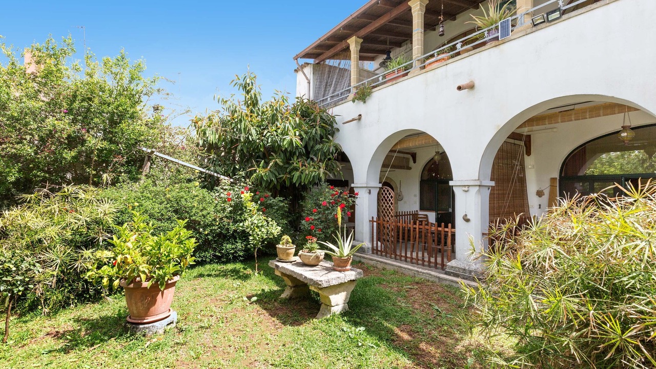 Photo of Outdoor in Vignacastrisi