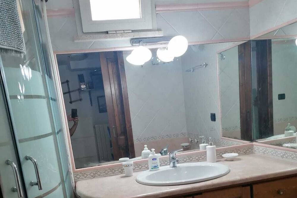 Photo of Bathroom in Magliano