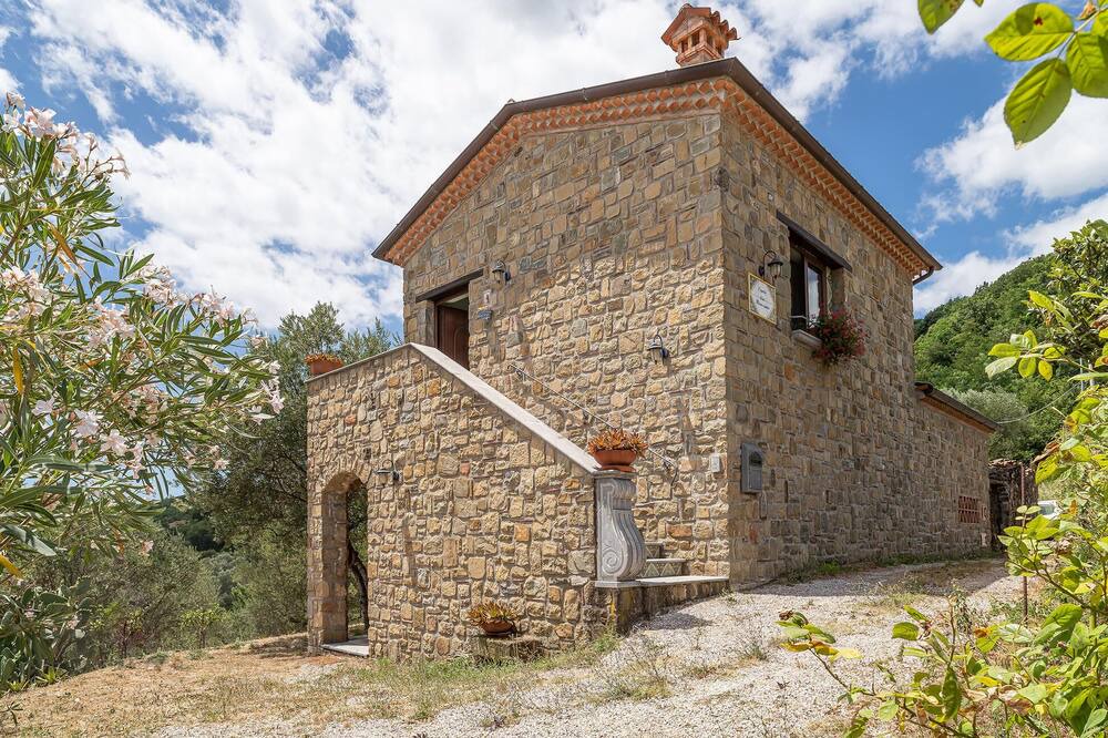 Photo of Outdoor in Alfano