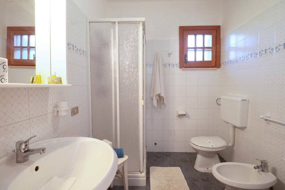 Photo of Bathroom in Patu