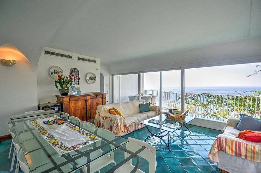 Photo of Livingroom in Arienzo