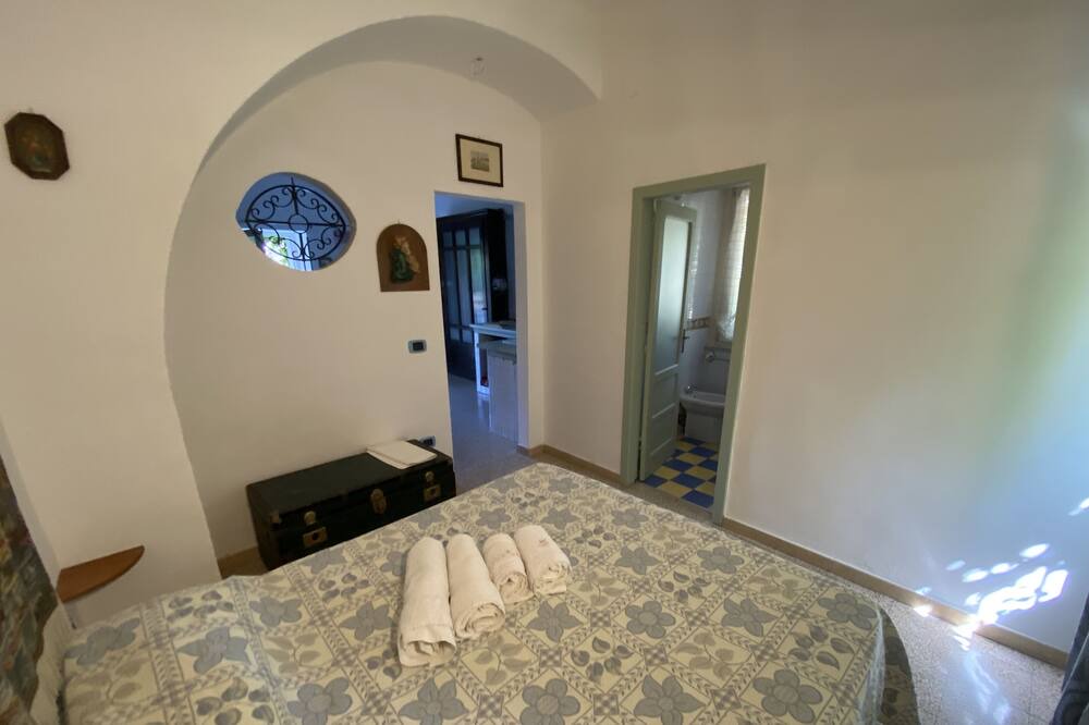 Photo of Bedroom in Battipaglia