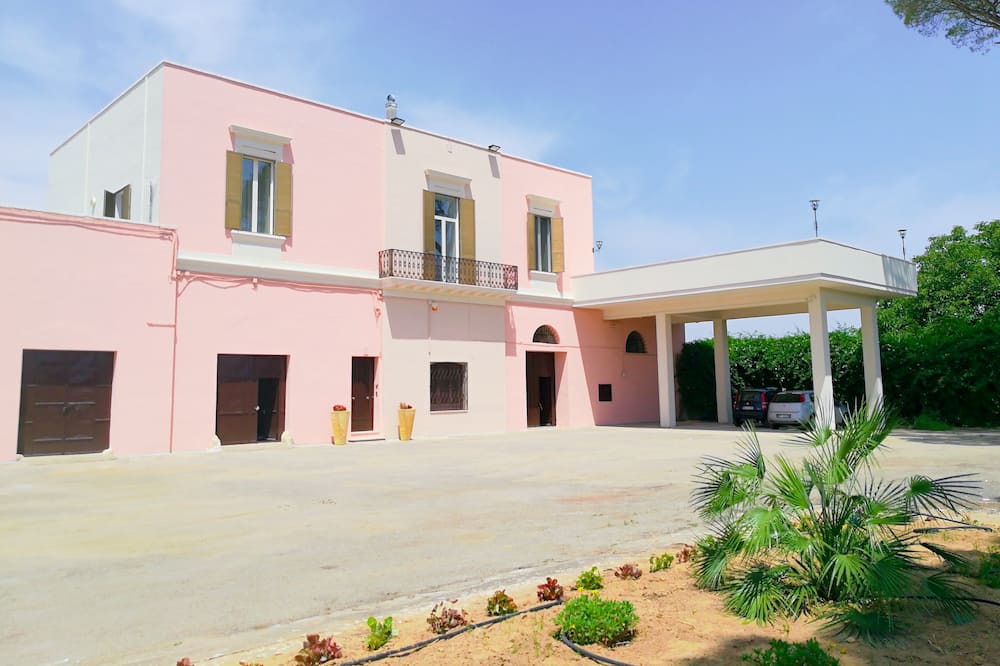 Photo of Outdoor in Carmiano