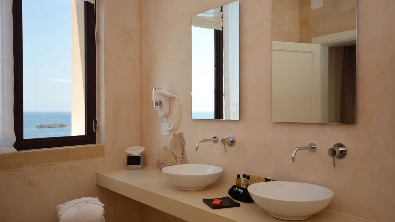 Photo of Bathroom in Gallipoli Historic Center