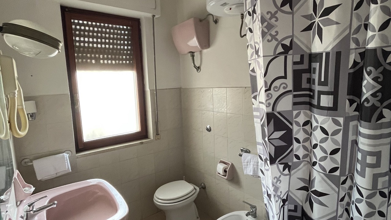 Photo of Bathroom in Brindisi Histotic Center