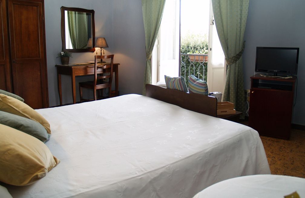 Photo of Bedroom in Trani