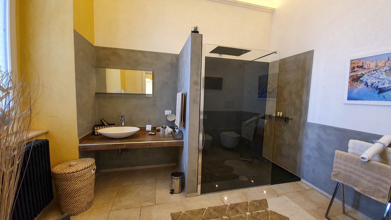 Photo of Bathroom in Trani