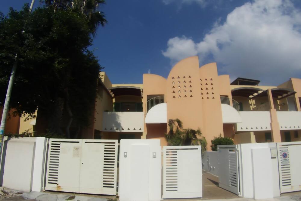 Photo of Outdoor in Baia Verde