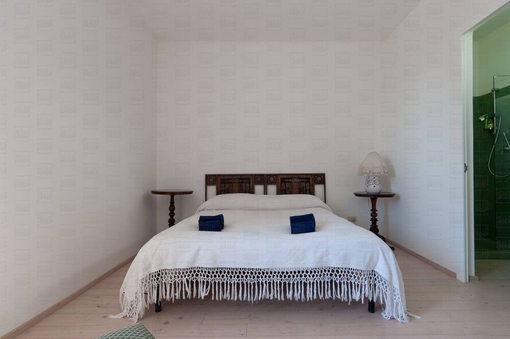 Photo of Bedroom in Impalata