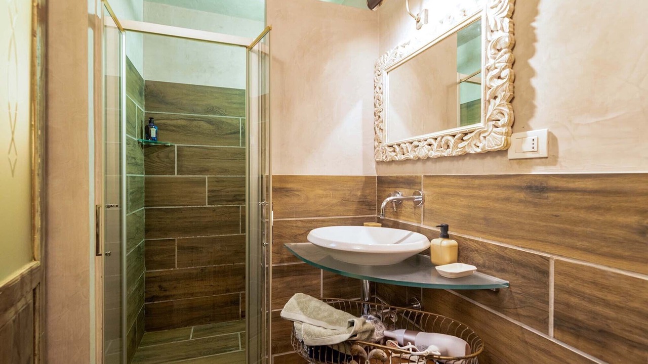 Photo of Bathroom in Brindisi Histotic Center