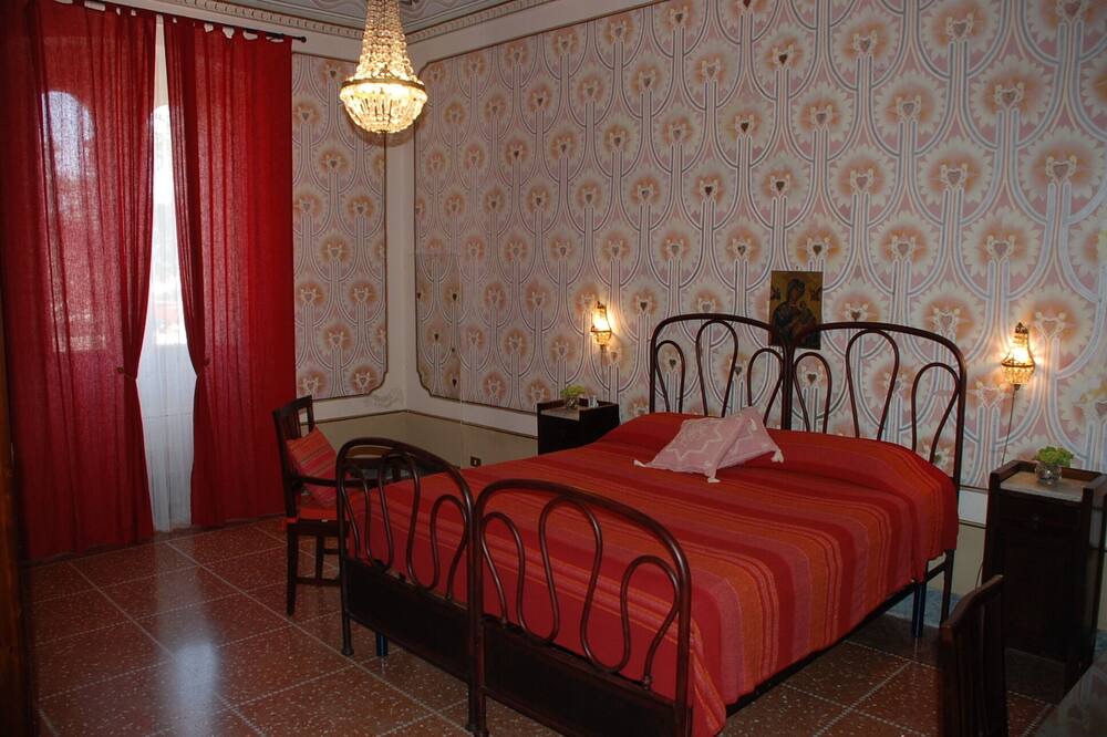Photo of Bedroom in Alezio