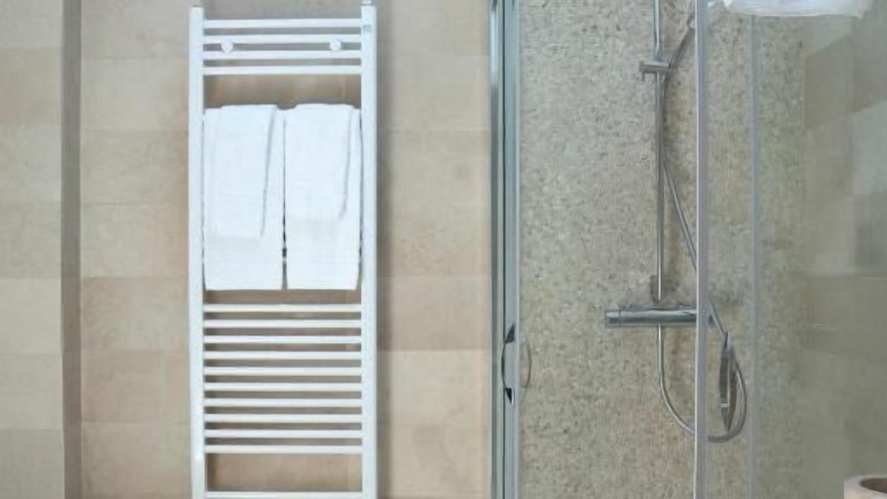 Photo of Bathroom in Andria