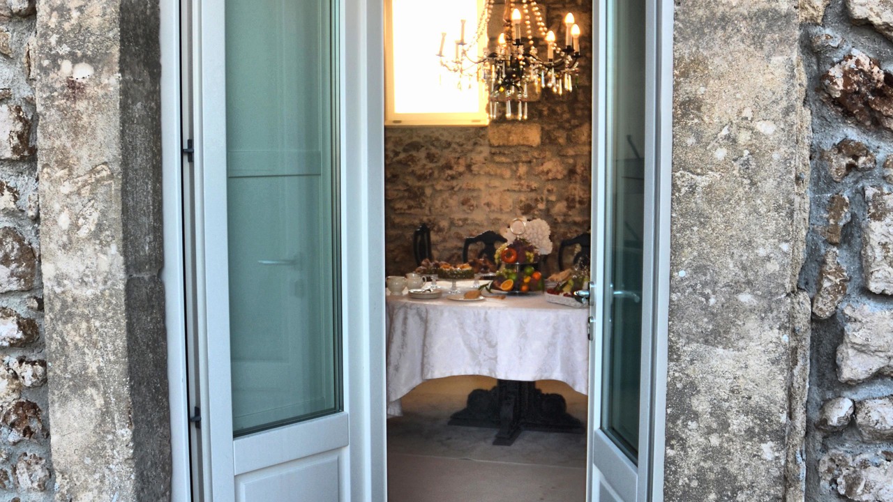 Photo of Others in Noto