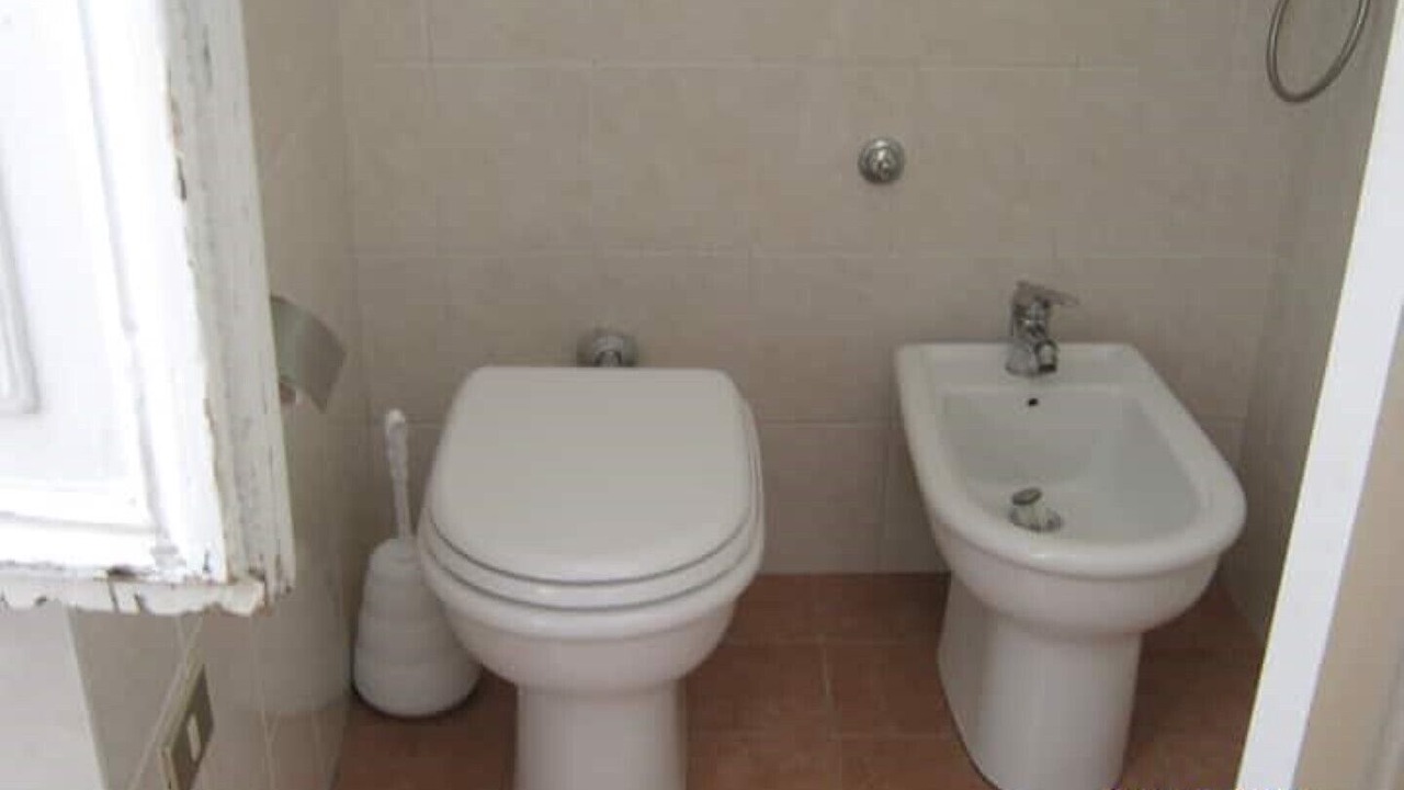 Photo of Bathroom in Gallipoli Historic Center